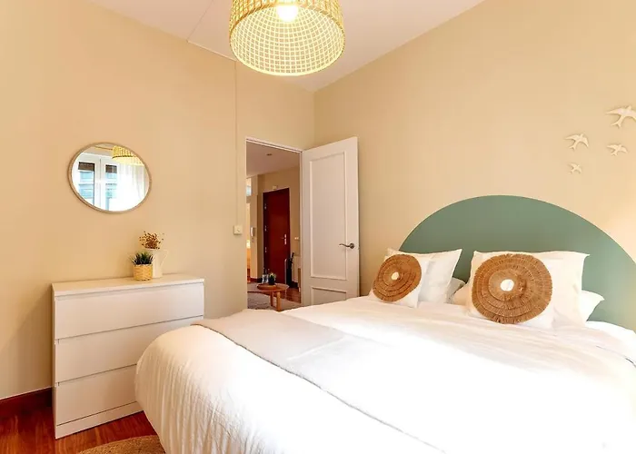 Acogedor Y Con Vistas - Casco Viejo & Parking * بلباو