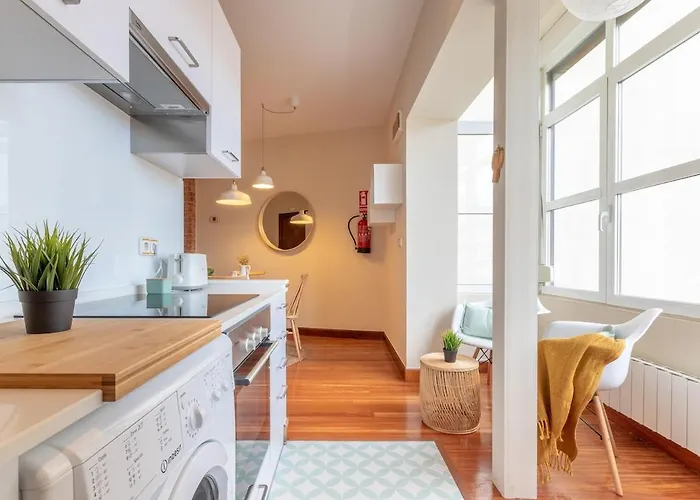 Acogedor Y Con Vistas - Casco Viejo & Parking Daire *